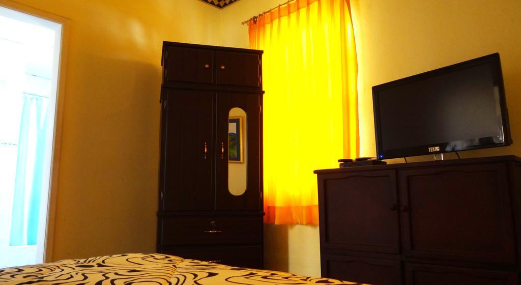 The Yellow House Quito Luaran gambar